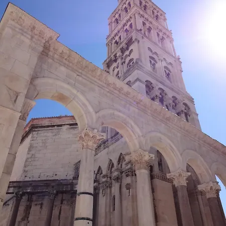 Апартаменти Get Luxury Спліт